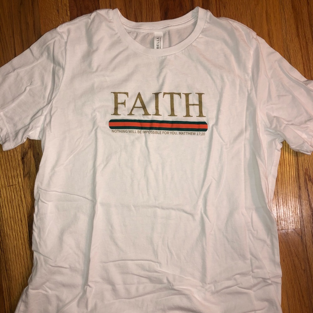 Faith Size L t-shirt